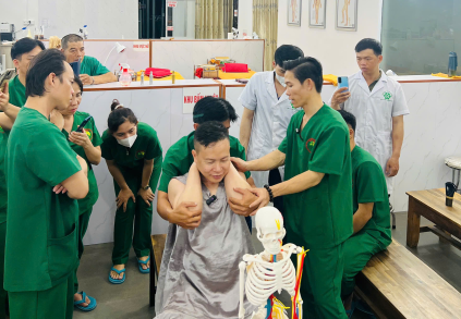 Kỷ Thuật tác động đốt sống lưng ngực