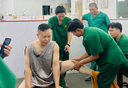 Kỹ thuật tác động khớp gối